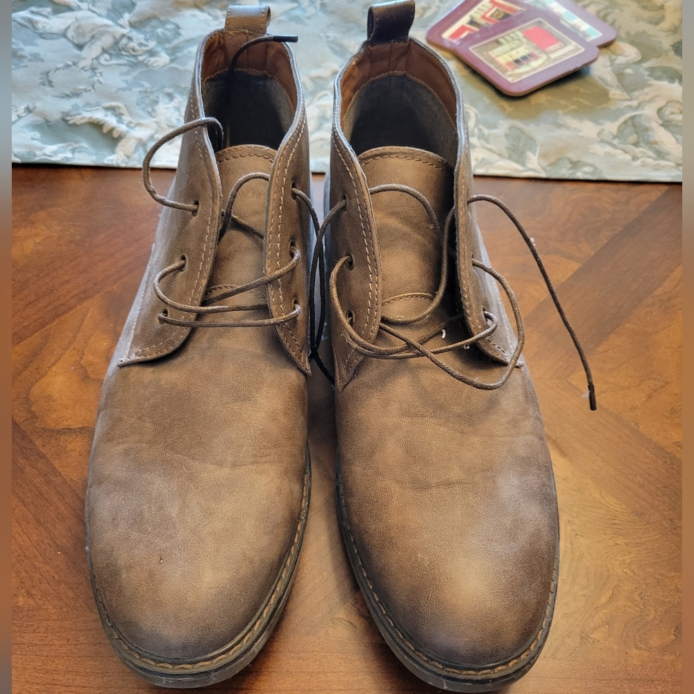 Men's Izod Chukka boot sz 13